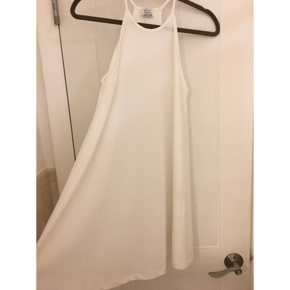 SOLD Zara White Shift Dress - Picture 2 of 3